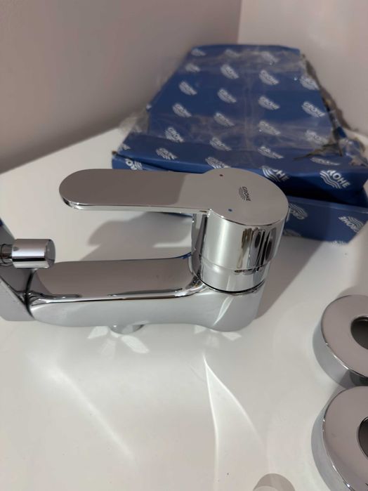 Baterie perete Grohe Eurostyle C Vertica pentru cada