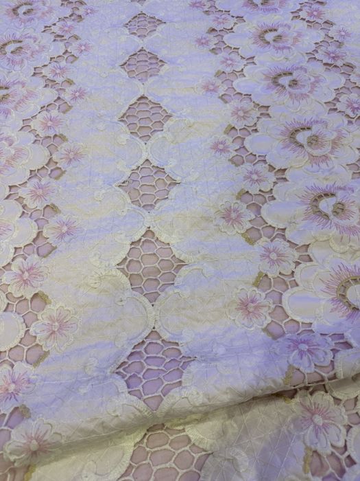 Pakrival. Zo’r 2 ta yostiq chilt bor