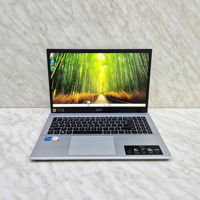 Laptop Acer Aspire 3 i5-1235U 8GB, 512GB SSD Zeus Amanet Militari 37053