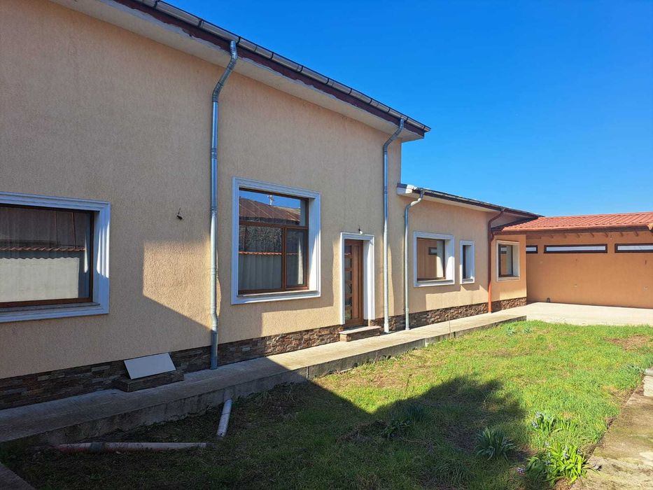CASĂ de inchiriat GIURGIU, zona centrala
