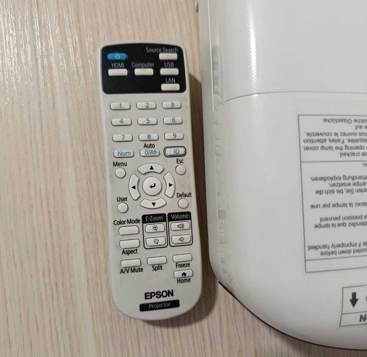 Проектор универсальный Epson EB-X51