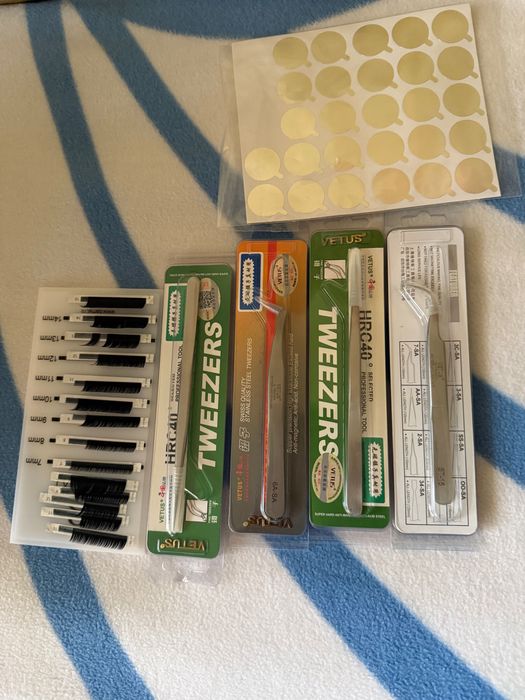 Materiale pentru extensii de gene