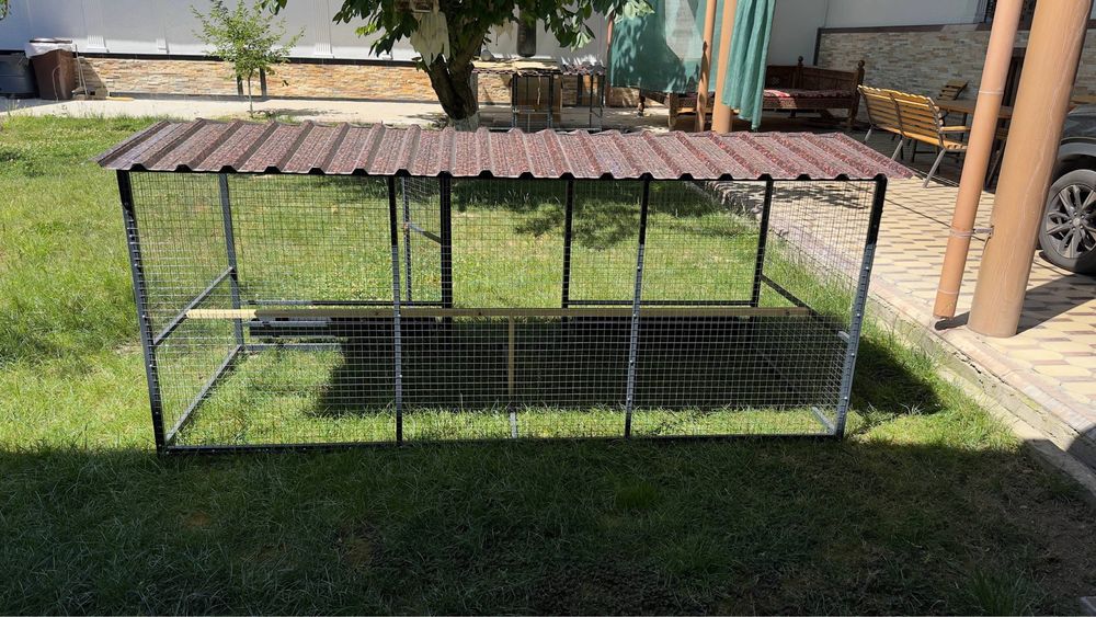 Tovuq xorozlar uchun qafaslarlar,kataklar