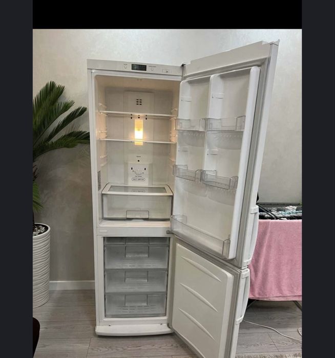 Отдам рабочий холодильник ДАРОМ!!!