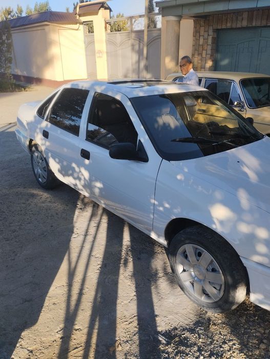 Продаётся Opel Vectra 1.6 Сонс