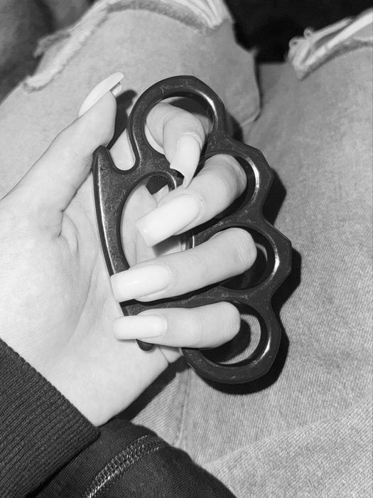 Черен метален бокс