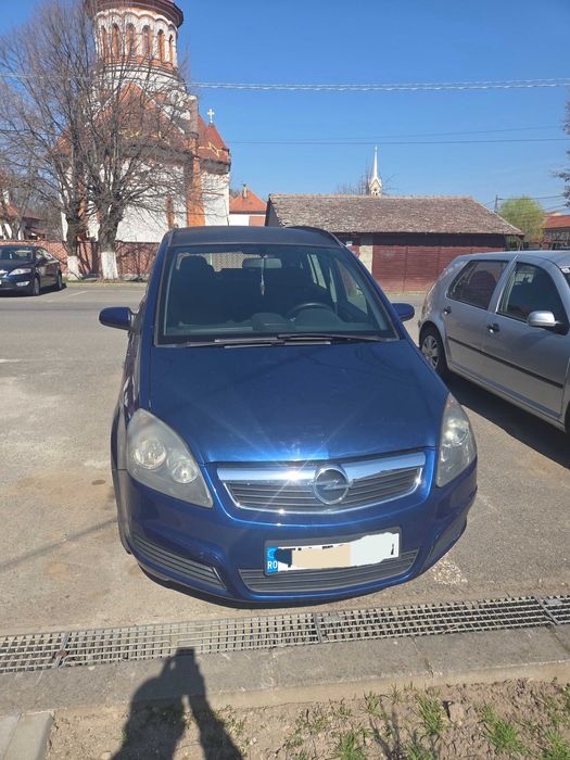 Se vinde Opel Zafira