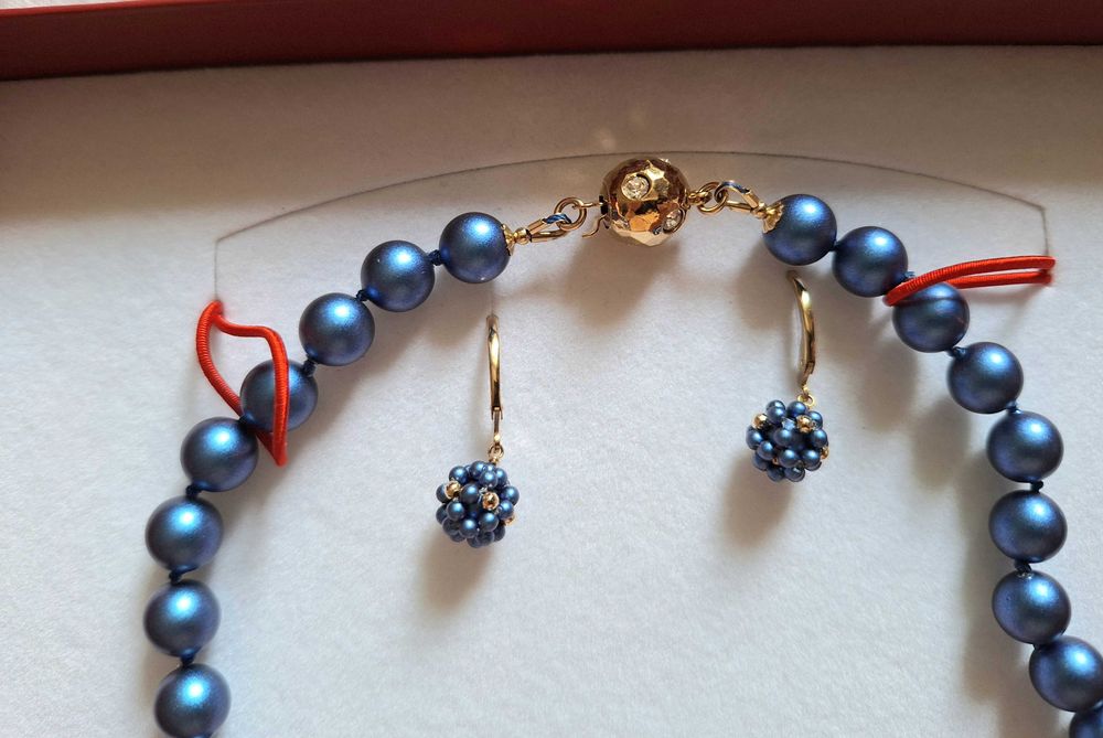 Colier si cercei perle albastre cu aur filat