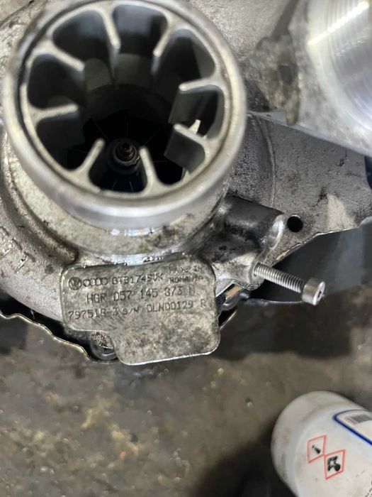 турбина за volkswagen touareg 2014г. 4.2tdi 340ks