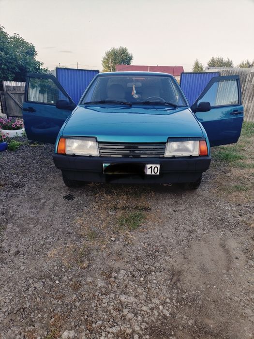 ВАЗ 21099, 2001 года