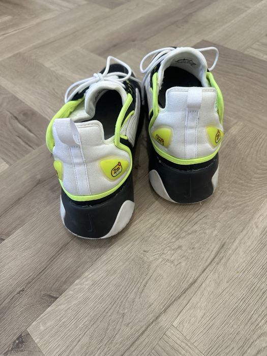 Кроссовки Nike 43 размер оригинал