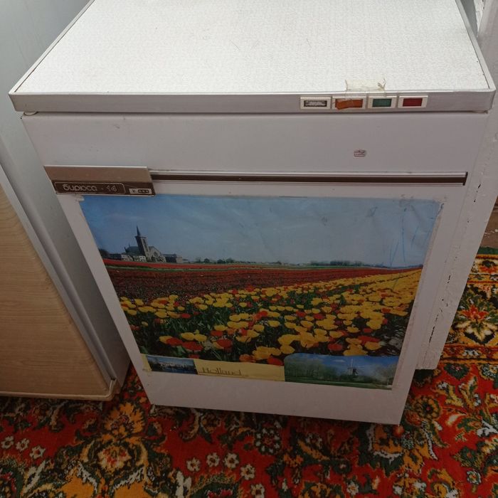 Продается морозильная камера Бирюса 14