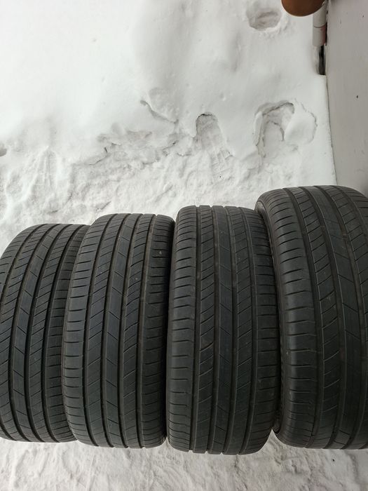 Продам шины. 255/45/20 кумхо экстра.