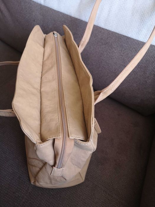 Дамска чанта от естествена кожа