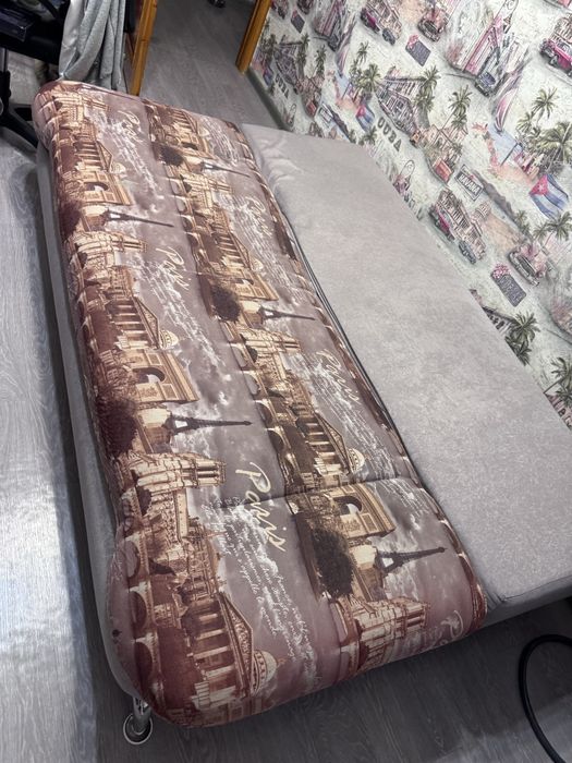 Продам диван раскладной,с ящиками