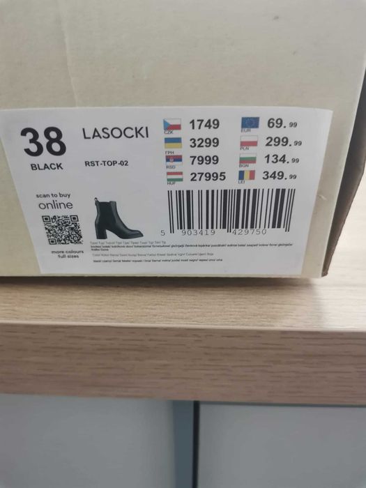 Ghete noi din piele naturala, marime 38