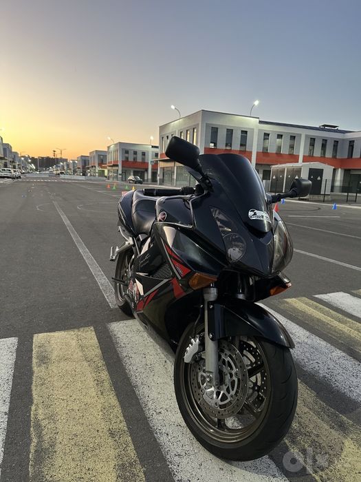 HONDA VFR 800 V tech sport