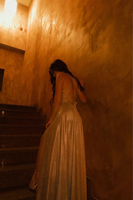 Платье серебристое