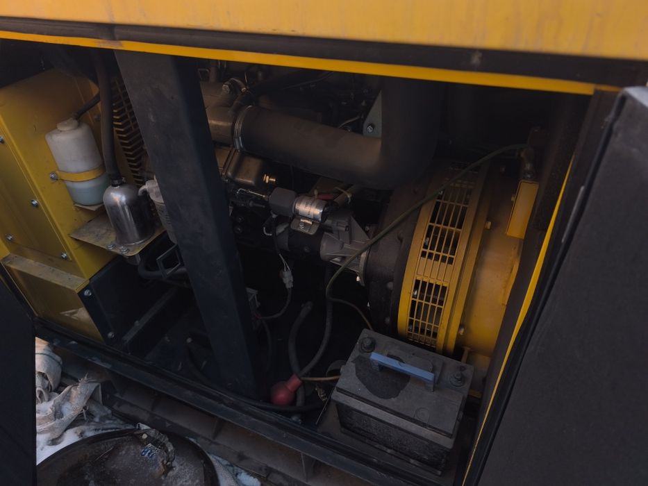 Продам дизельную электростанцию