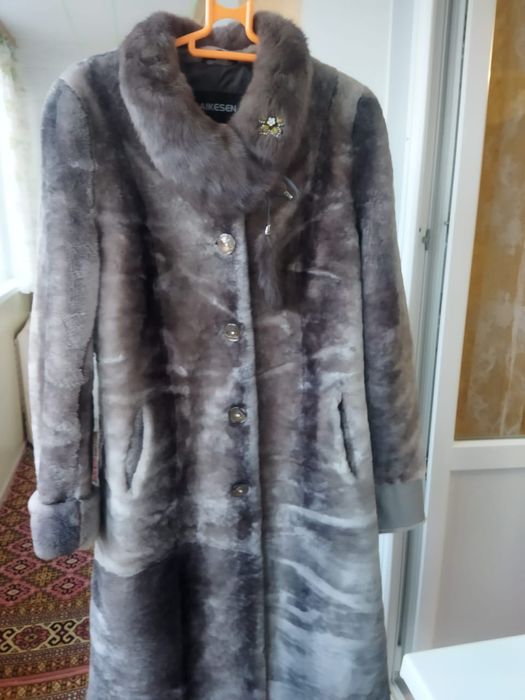 Шапка норковая продам