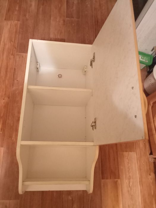 Подвесная полка на кухню