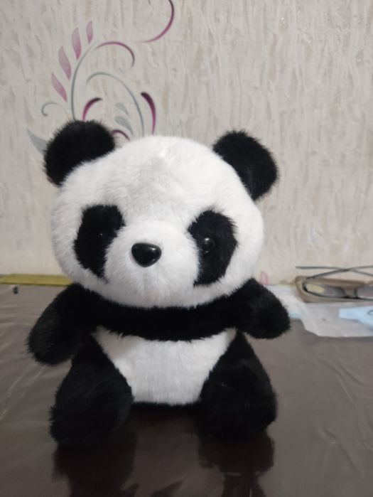 Mana shu rasmdagi 8ta yumshoq o'yinchoqlar kamplekt sotiladi.