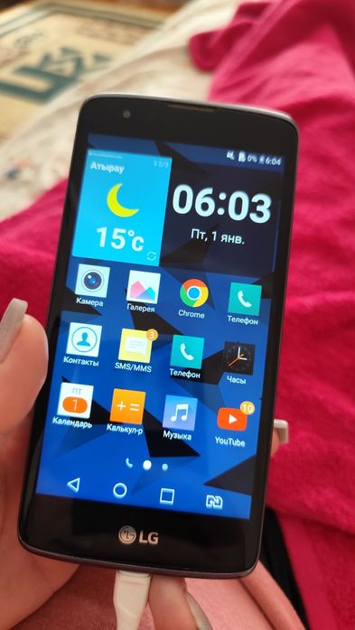 Телефон продаю хороший