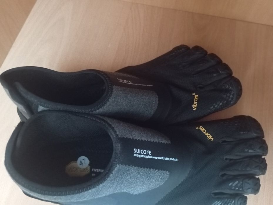 Кроссовки пятипалые продам за 67000