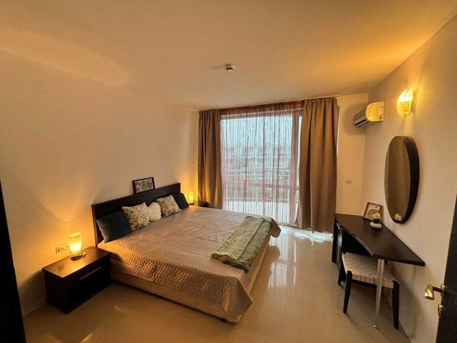 Тристаен апартамент за продажба в Атлантис, кв. Сарафово, Бургас