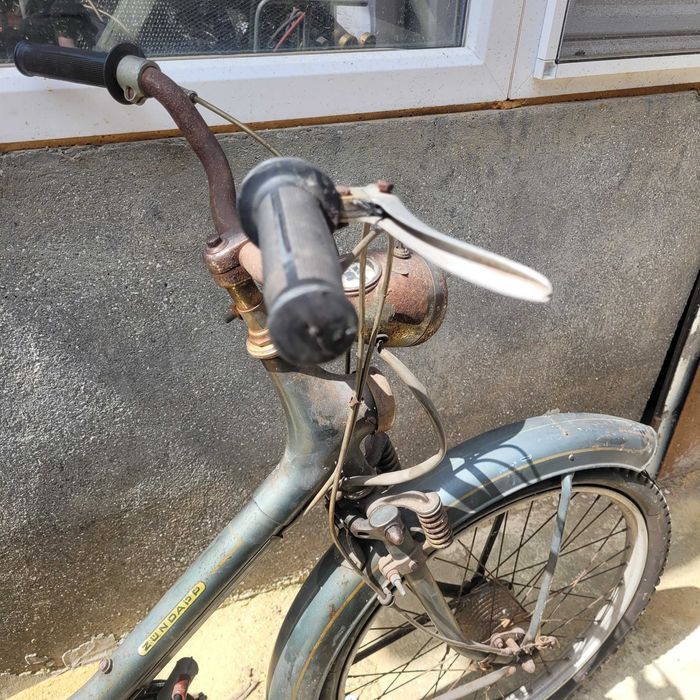 Моторче с педали от 50-те години цюндап