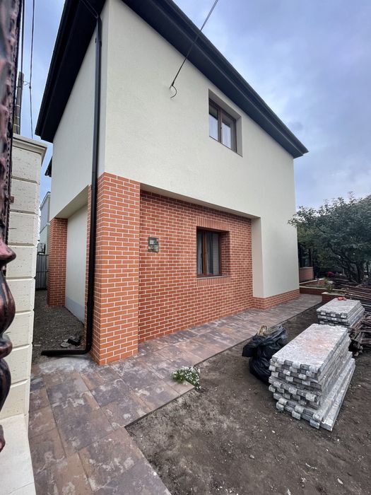 Firma de construcții case la roșu/cheie Iași