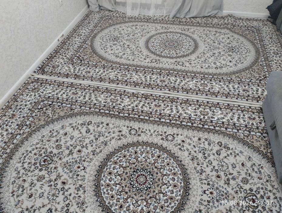 Продам 2 ковра размером 2*3