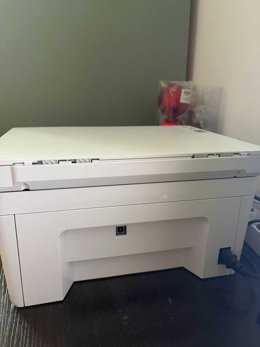 Принтер hp почти нов