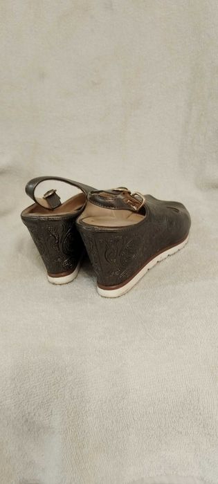 Туфли женские, 2 пары