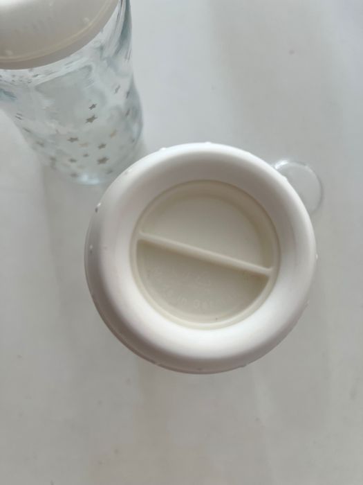 Стъклени бутилки и биберон 0-6м Nuk и DrBrown’s