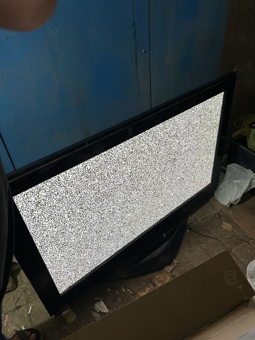 Продам телевизор