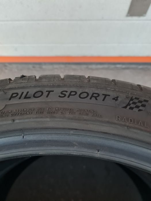 Летни гуми 2 броя MICHELIN PilotSport4 225 40 R18 дот 1522
