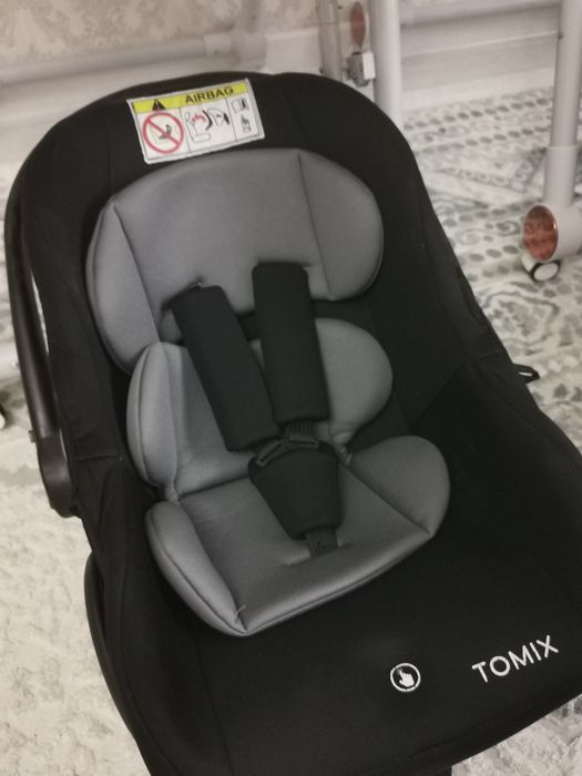 Детские кресла для машини и для дома