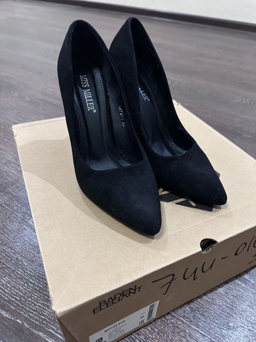 Туфли замшевые 37-38 размер, в отличном состоянии, разгрузка гардероба