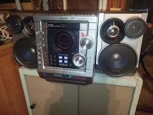 Samsung MAX-KJ630 + колонки + пульт