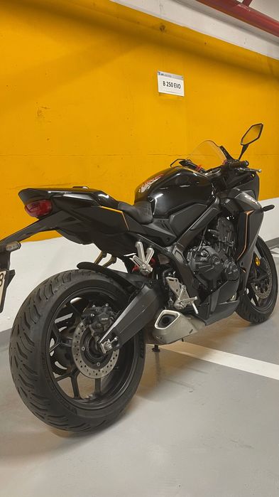 Honda CBR 650 R 2023 A2 - 10.500 km