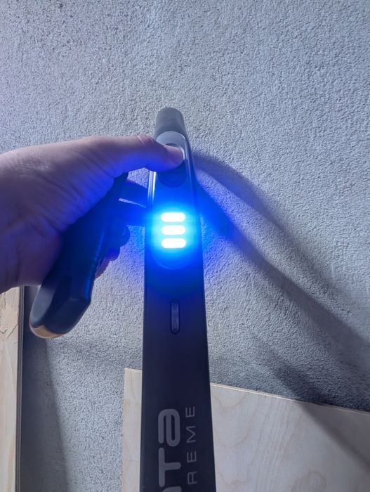 Безкабелна прахосмукачка Rowenta Air Force Extreme 25.2V Lithium - Отлично състояние