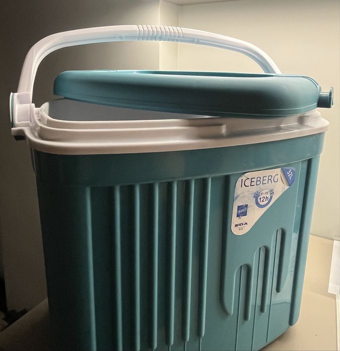 продам термохолодильник 32Л