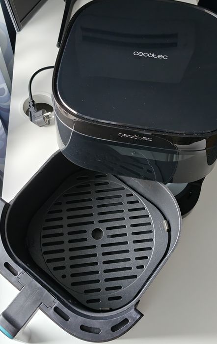 Еър фрайер Cecotec, двоен реотан, капацитет 6л