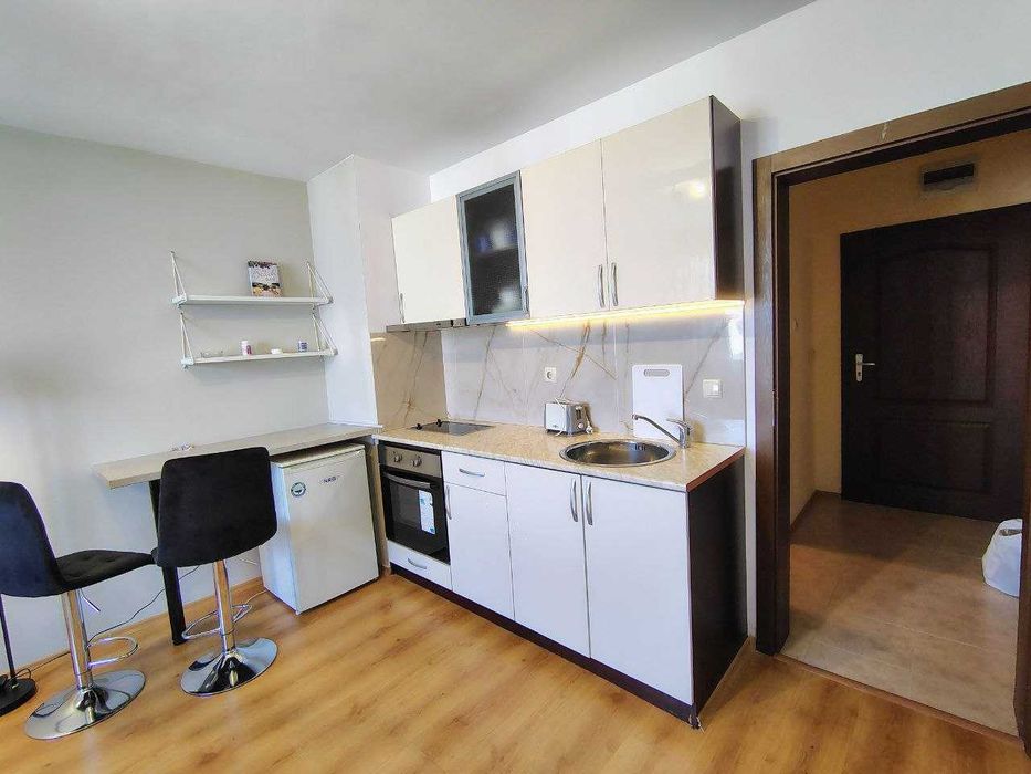 Студио на изгодна цена за продажба в Mountain Suites, Банско