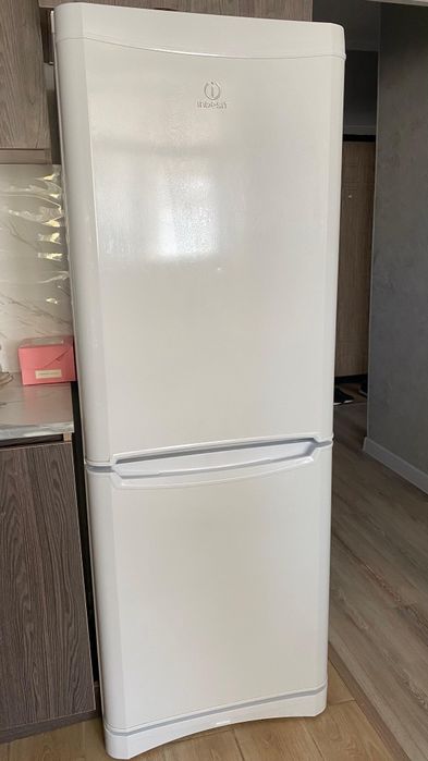 Холодильник  б/у