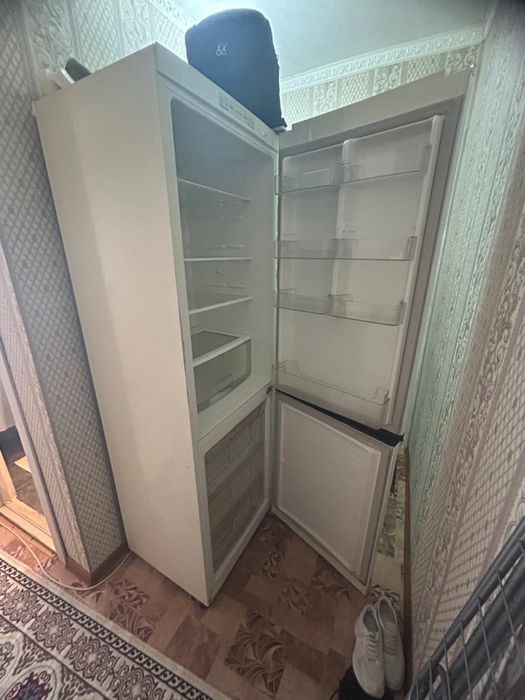 Продам Холодильник отличном состояние