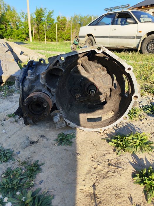 Volkswagen Golf 1.6 АКПП