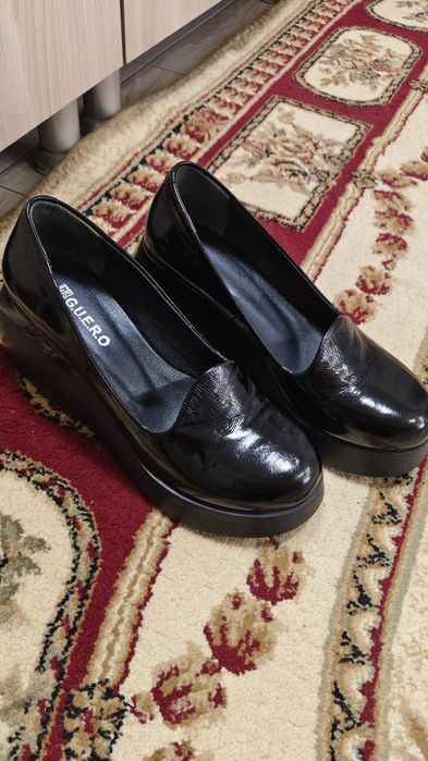 Продам обувь  туфли