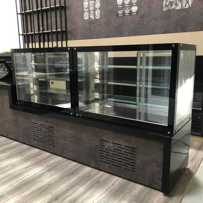 Vitrine de Prezentare – Patiserie, Cofetărie, Cafenele